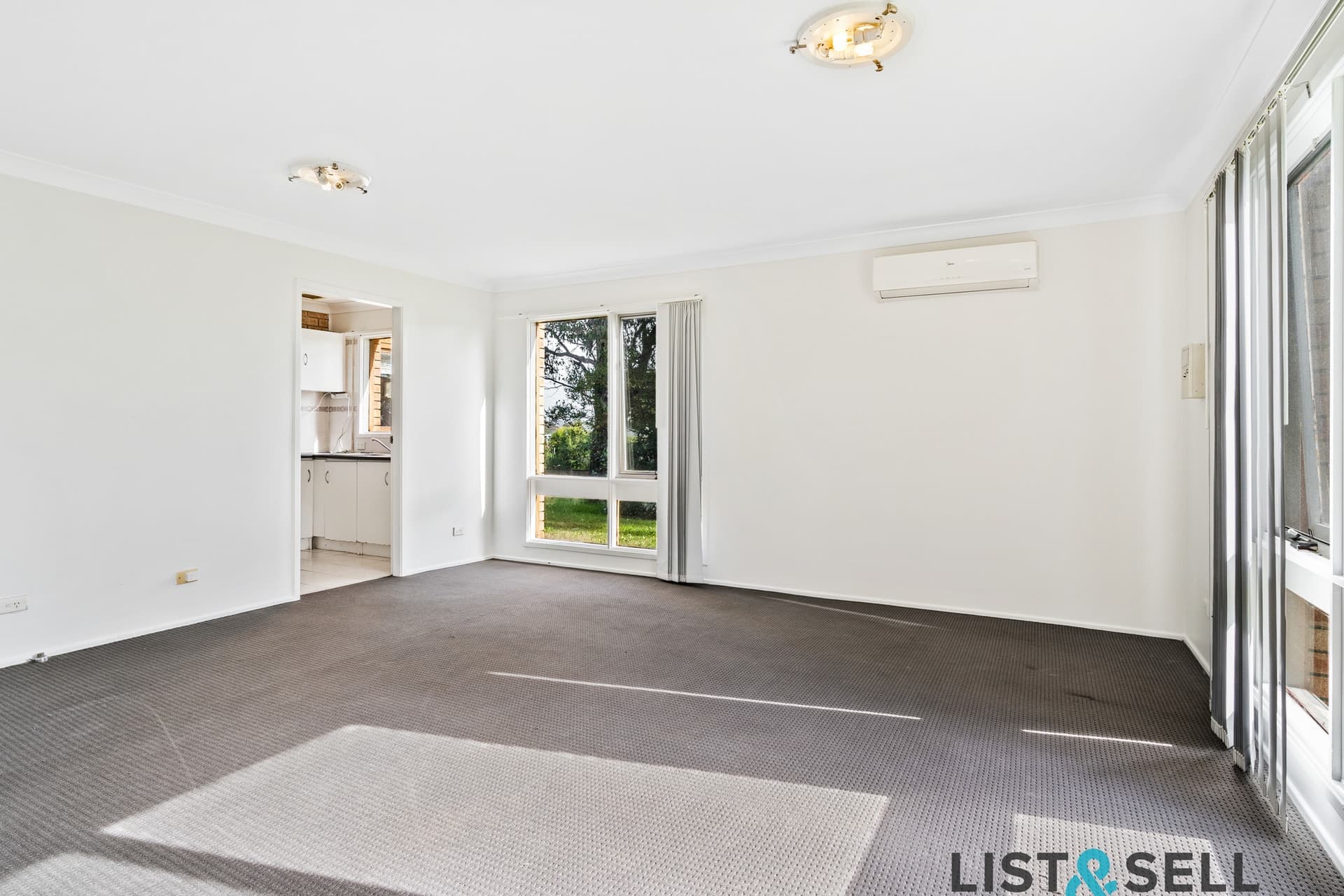 4/125 Cumberland Road, Ingleburn, NSW 2565, Ingleburn - Thumbnail 2