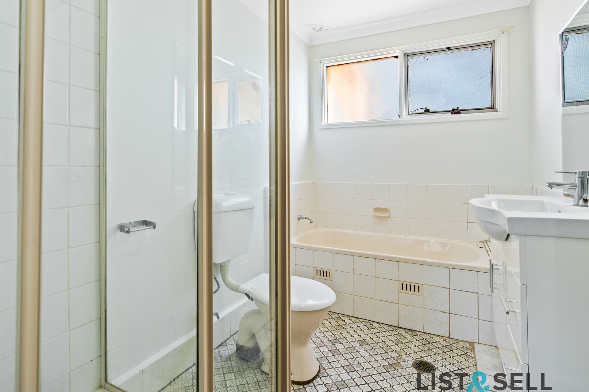 4/125 Cumberland Road, Ingleburn, NSW 2565, Ingleburn - Thumbnail 3