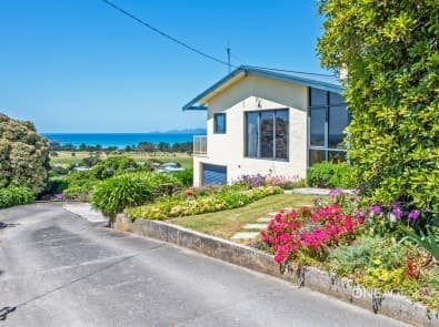 11 Wells Road, Stanley, Stanley - Thumbnail 2