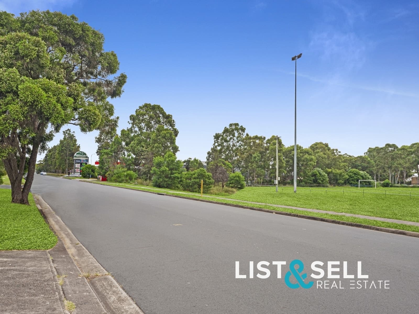 39 Brooks Street, Macquarie Fields, NSW 2564, Macquarie Fields - Thumbnail 2