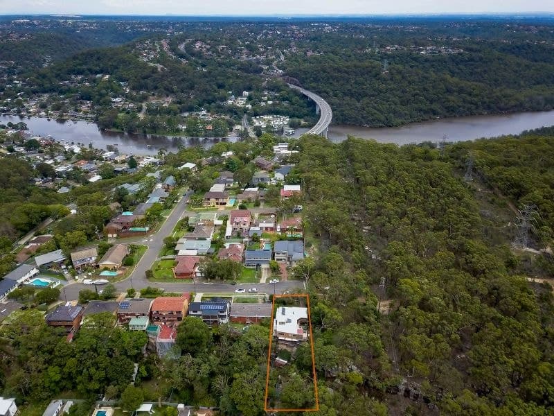 2 Coolgardie Place, Sutherland - Thumbnail 2