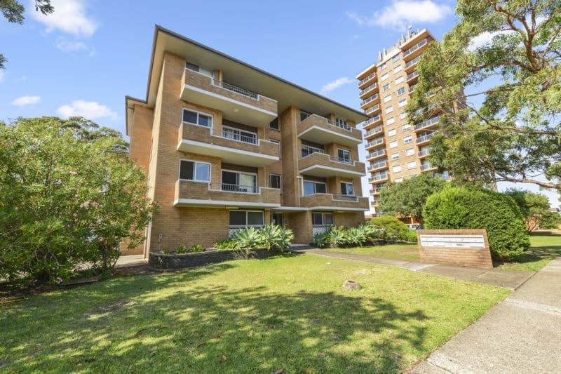 5/27-31 Burke Road, Cronulla - Thumbnail 2