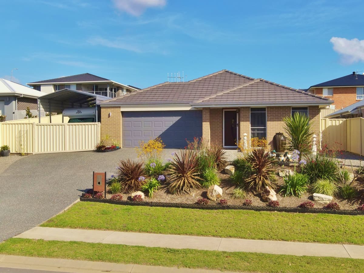 18 Homedale Road, Kew, Kew - Thumbnail 2