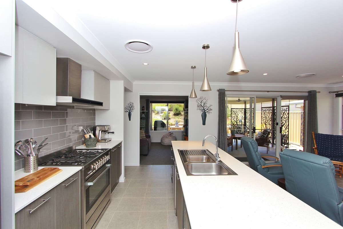 18 Homedale Road, Kew, Kew - Thumbnail 5