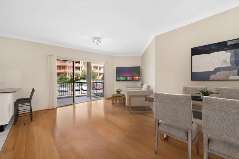 19/13-15 Urunga Parade, Miranda - Image 1