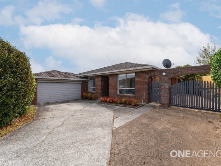 1 Hillfarm Drive, Park Grove, Park Grove - Thumbnail 2
