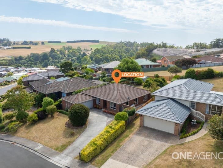 1 Hillfarm Drive, Park Grove, Park Grove - Thumbnail 3