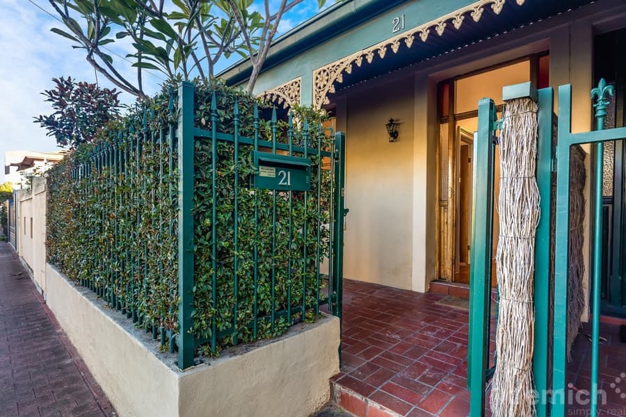 21 Gordon Street, Glenelg, Glenelg - Image 1