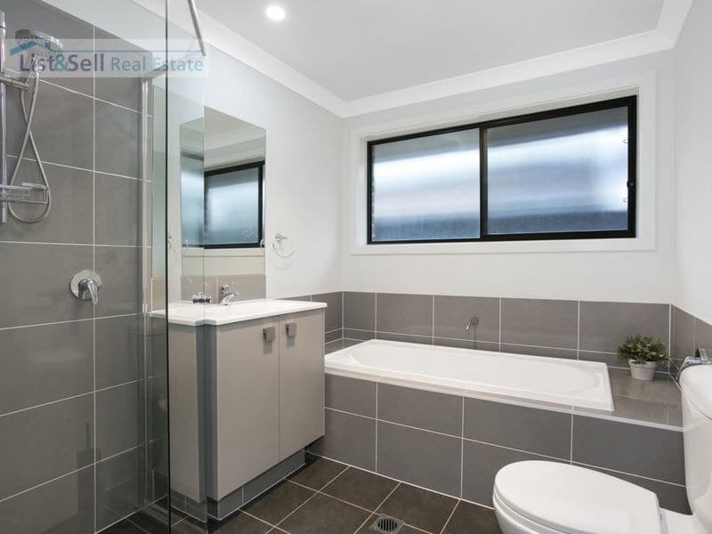 5 Wee Jasper Street, Gregory Hills, NSW 2557, Gregory Hills - Thumbnail 5