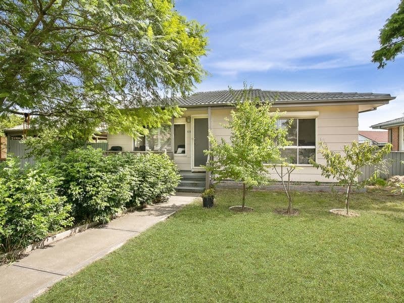 128 Parliament Road, Macquarie Fields, NSW 2564, Macquarie Fields - Thumbnail 2