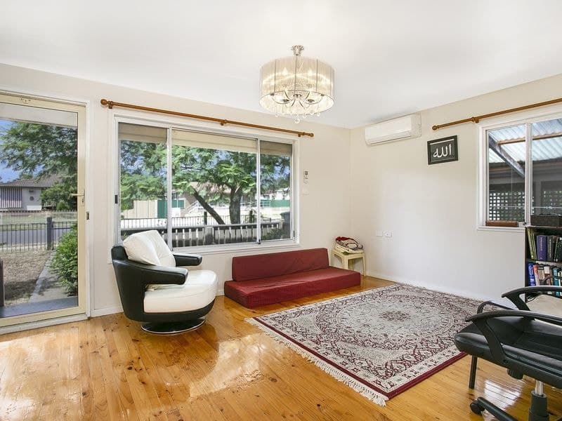 128 Parliament Road, Macquarie Fields, NSW 2564, Macquarie Fields - Thumbnail 3
