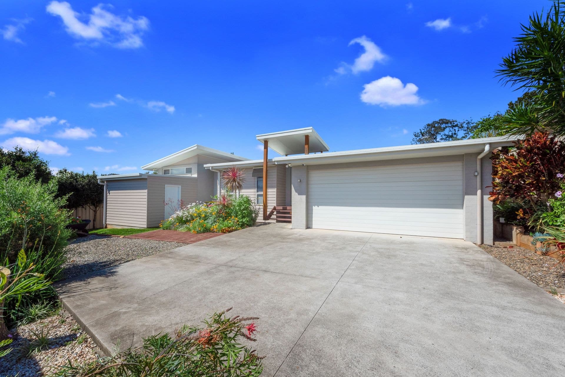 13 Florence Close Port Macquarie NSW, Port Macquarie - Thumbnail 2