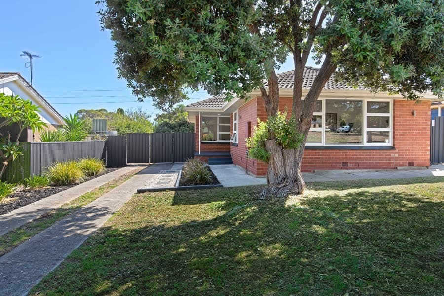 17 Adrian Street, Christie Downs, Christie Downs - Image 1