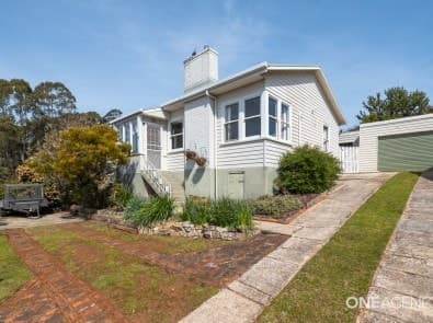 12 Myrtle Crescent, Emu Heights, Emu Heights - Image 1