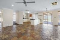 11 Herald Rise, Greenfields, Greenfields - Thumbnail 8