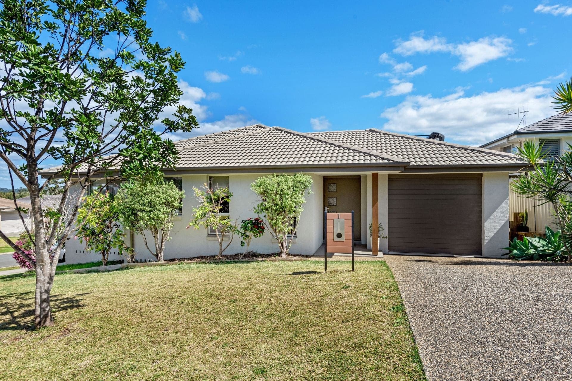 1 Highview Court Port Macquarie NSW, Port Macquarie - Thumbnail 2