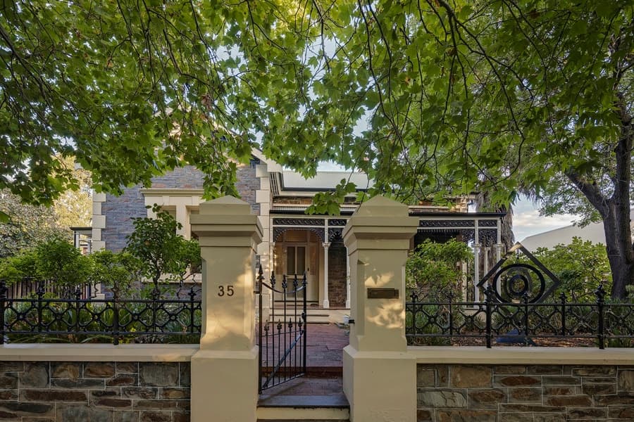 35 Seventh Avenue, St Peters, St Peters - Image 1