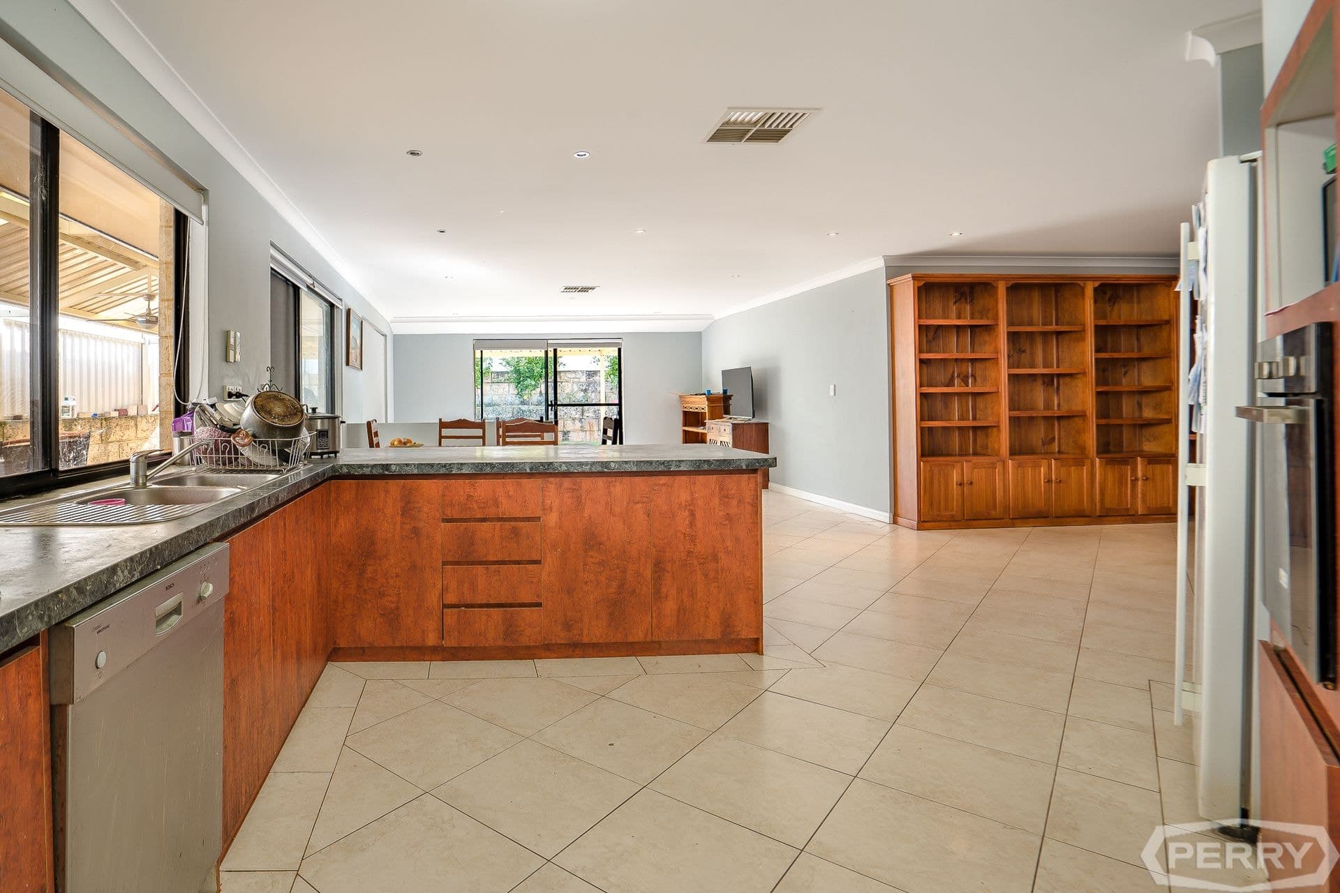 26 Lord Hobart Drive, Madora Bay, Madora Bay - Thumbnail 8