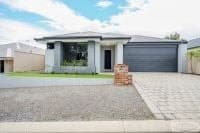6 Kawana Grove, Meadow Springs, Meadow Springs - Thumbnail 2