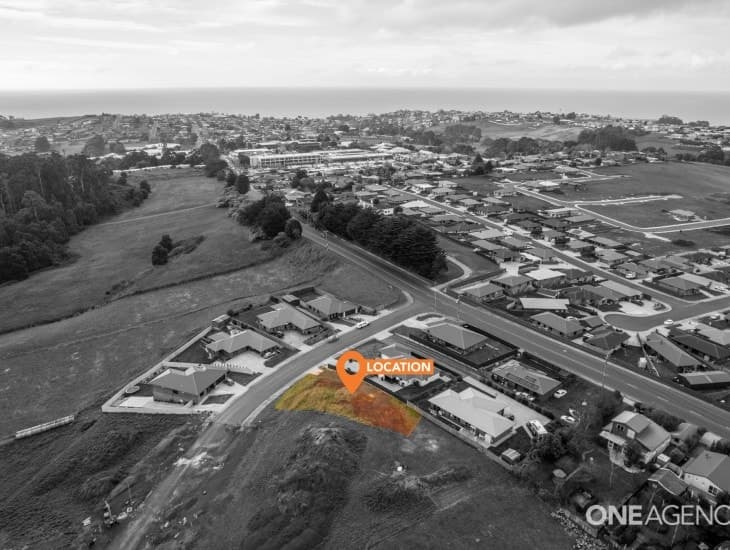 10 Oasis Drive, Shorewell Park - Image 1