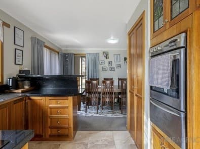 2 Henry Street, SOMERSET, Somerset - Thumbnail 5