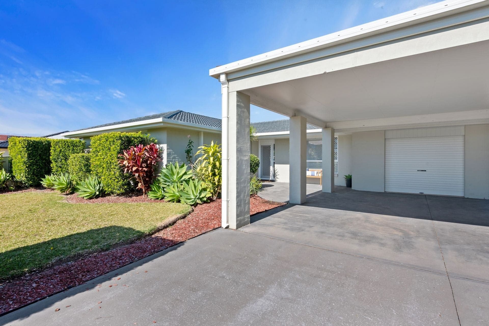 16 Laguna Place Port Macquarie NSW, Port Macquarie - Image 1