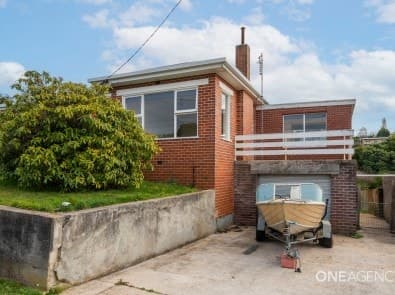10 West Street, Upper Burnie, Upper Burnie - Thumbnail 4