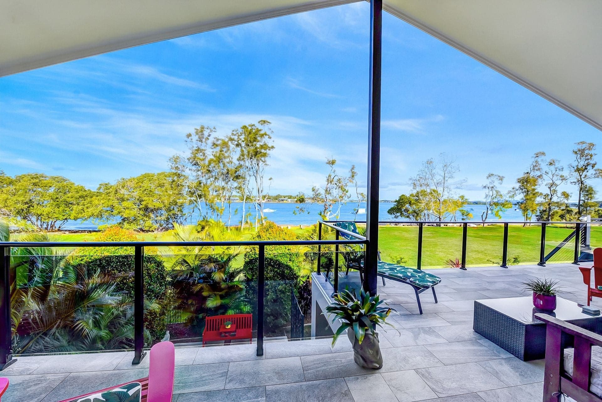 20 Shoreline Drive, North Shore, North Shore - Thumbnail 2