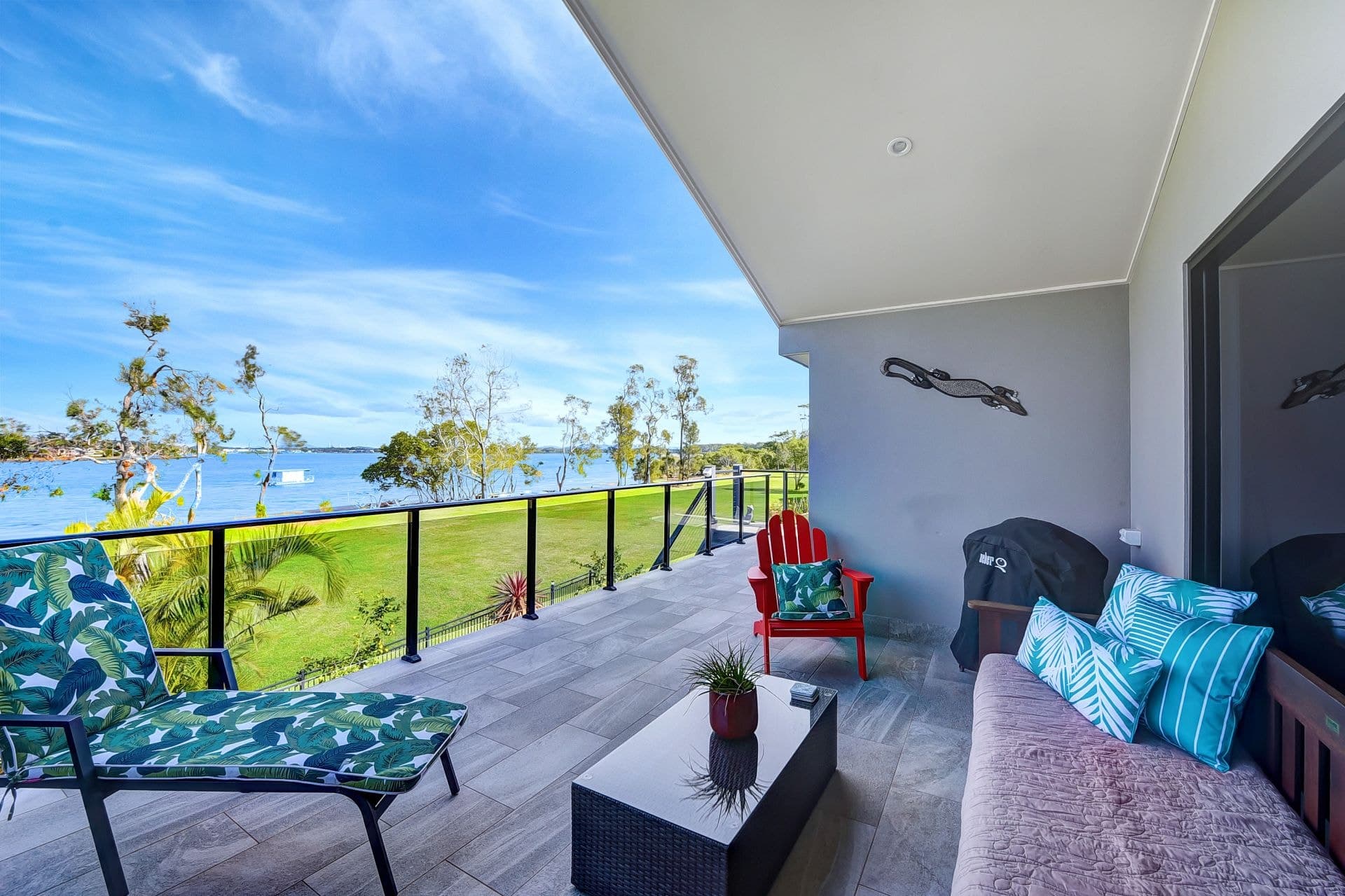 20 Shoreline Drive, North Shore, North Shore - Thumbnail 8