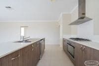 16 Aquamarine Parade, Karnup, Karnup - Thumbnail 4