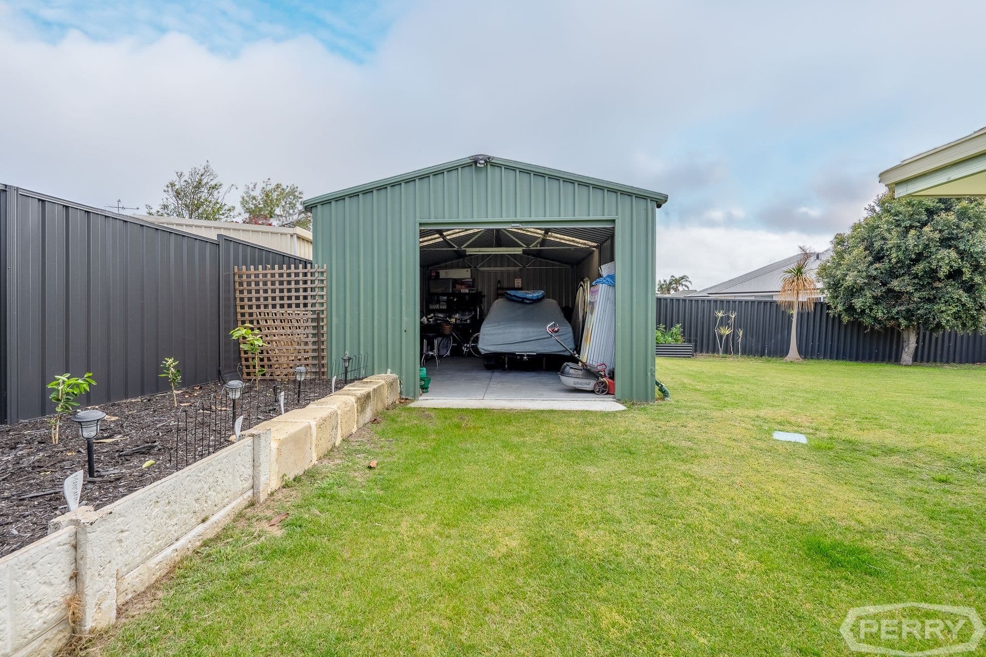 23 Floribunda Avenue Halls Head WA, Halls Head - Image 1