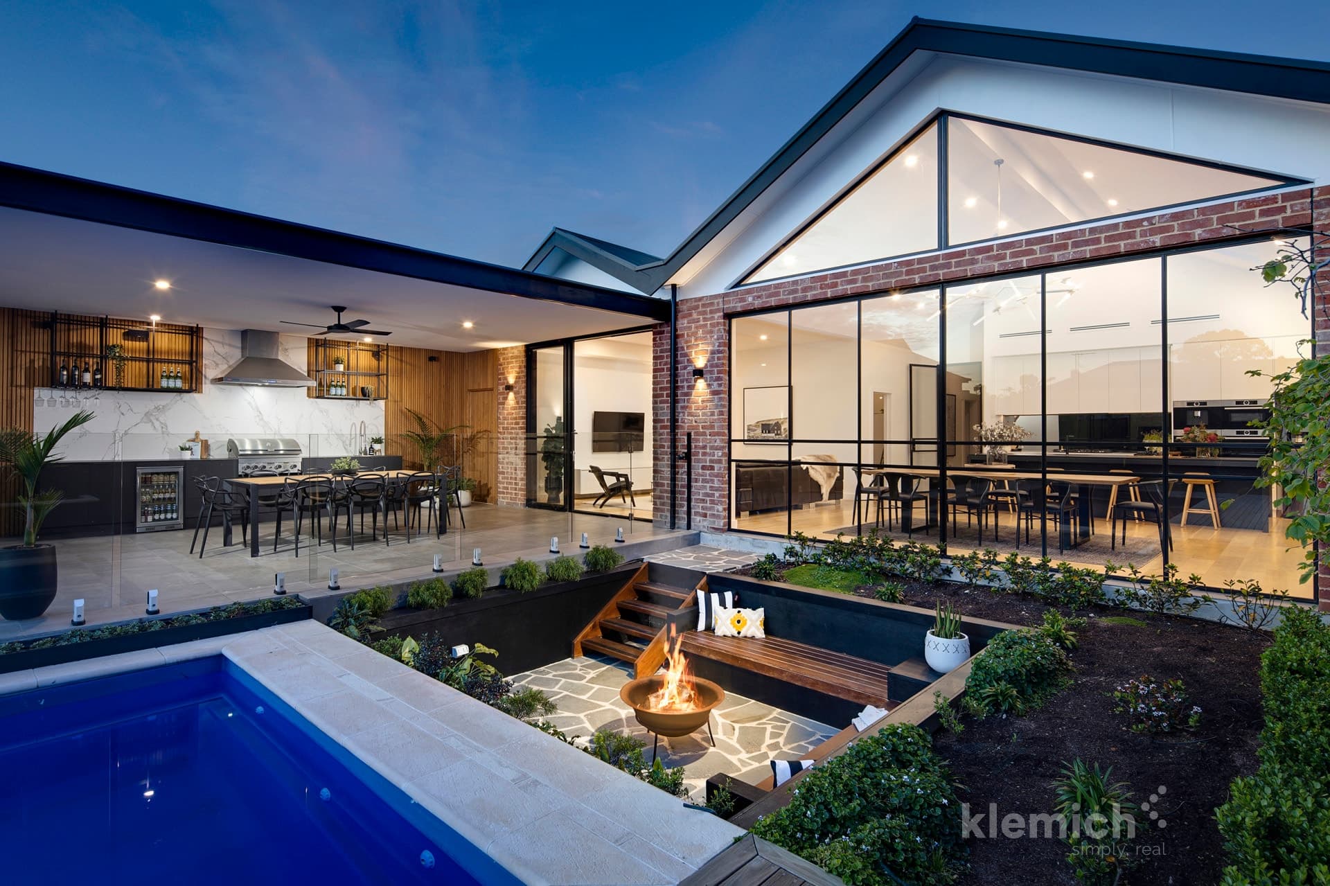 24 Aberfeldy Avenue, Woodville, Woodville - Thumbnail 2