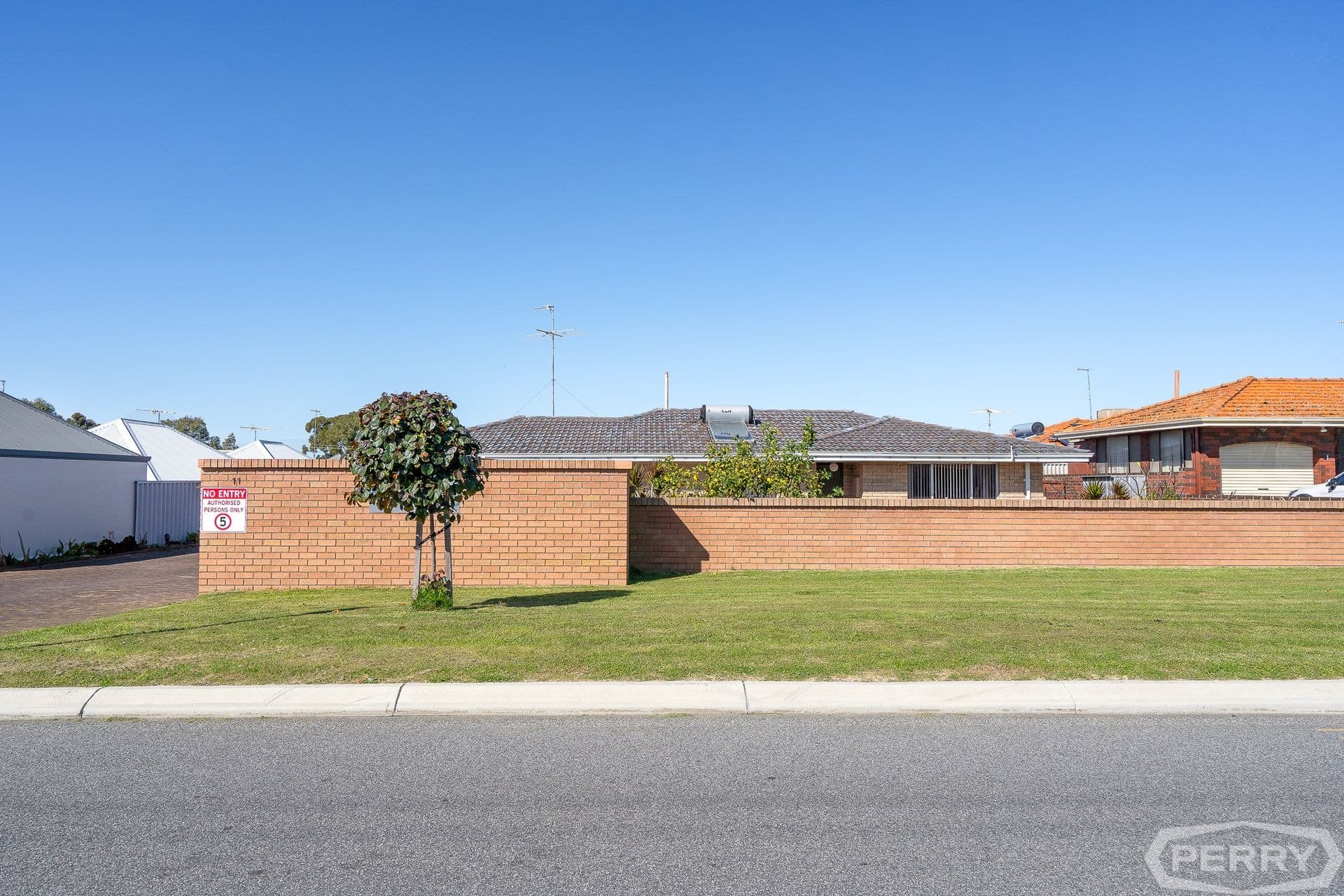 1/11 Creery Street, Dudley Park, Dudley Park - Thumbnail 4