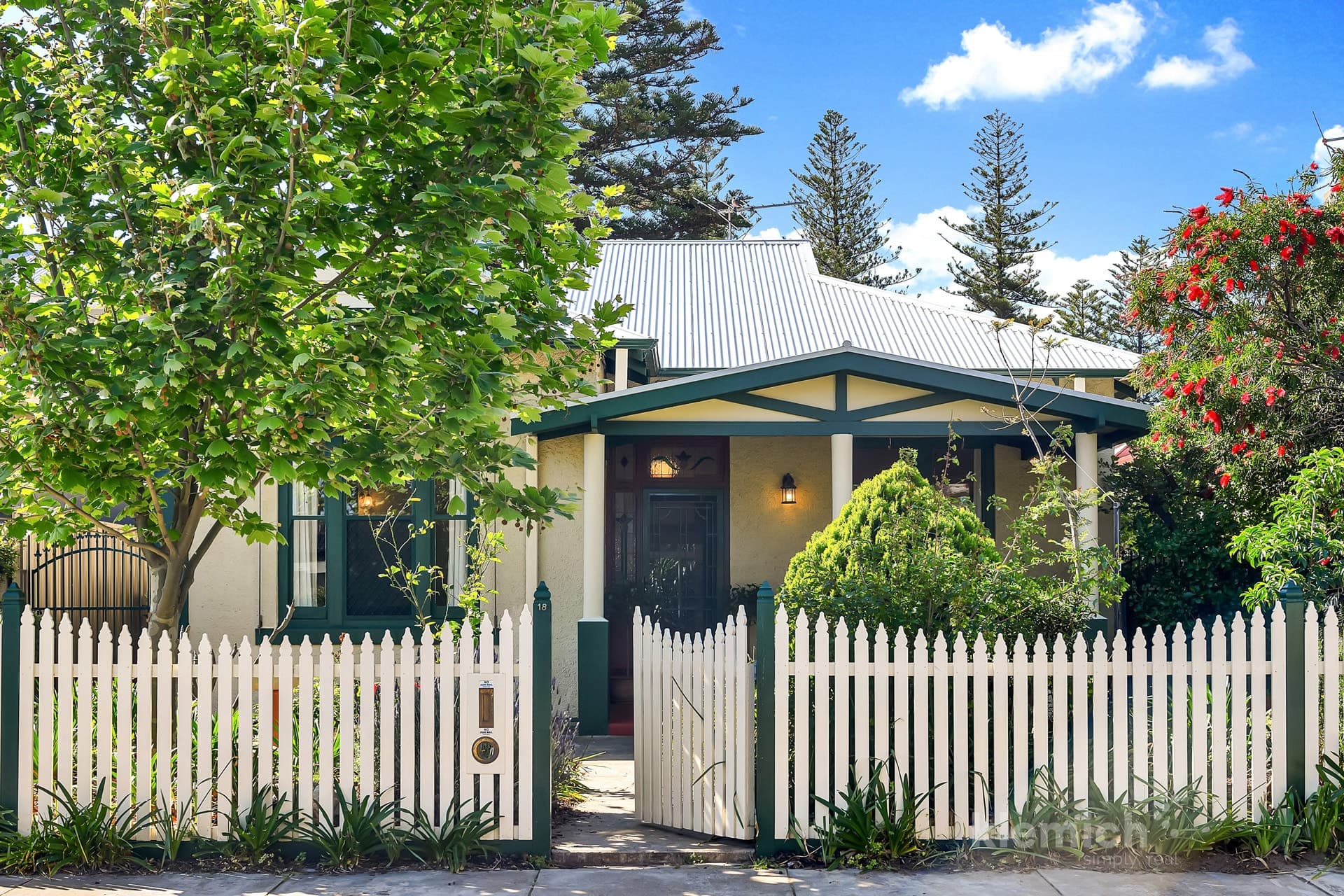 18 Durham Street, Henley Beach, SA, 5022, Henley Beach - Thumbnail 2