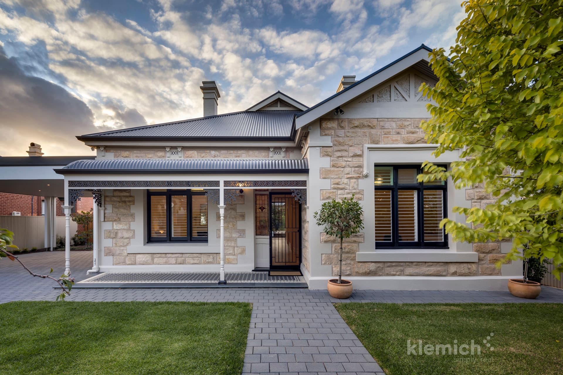 124 First Avenue, JOSLIN, Joslin - Thumbnail 2