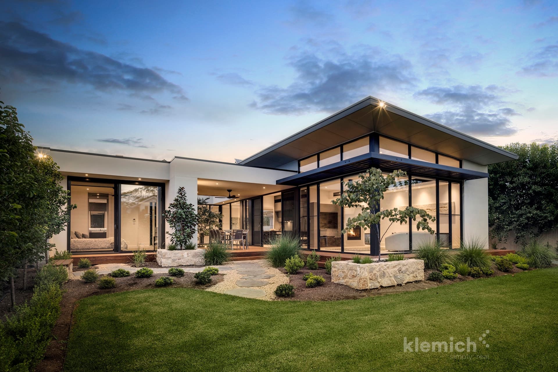 124 First Avenue, JOSLIN, Joslin - Thumbnail 3