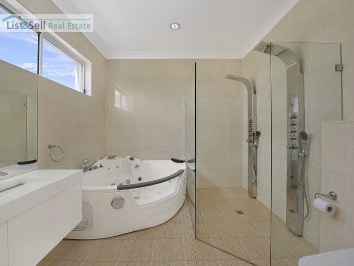 51 Macquarie Links Drive, MACQUARIE LINKS, NSW 2565, Macquarie Links - Thumbnail 4