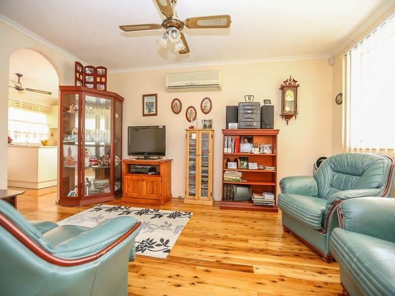 2 Emex Place, MACQUARIE FIELDS, NSW 2564, Macquarie Fields - Thumbnail 2