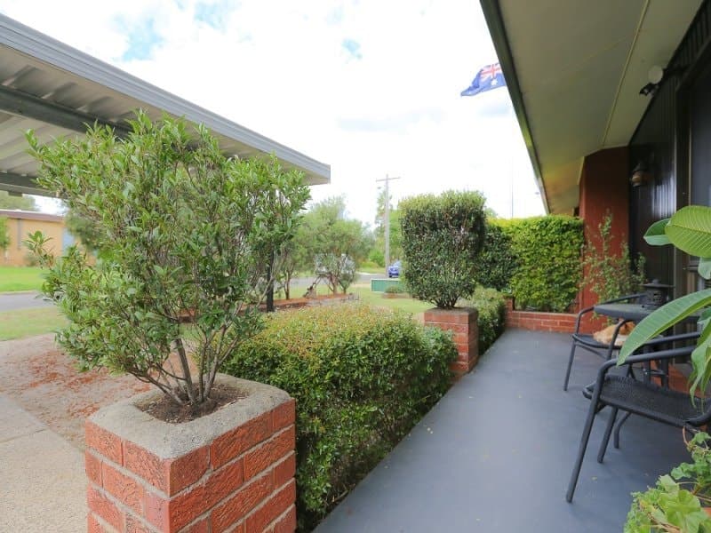1 Cedric Street, MACQUARIE FIELDS, NSW 2564, Macquarie Fields - Thumbnail 2