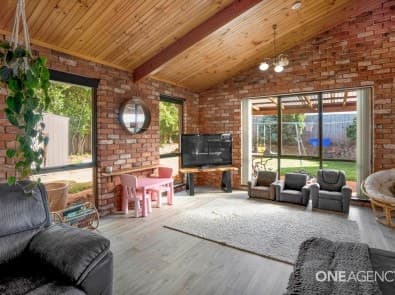 74 Manuka Drive, Romaine, Romaine - Thumbnail 4