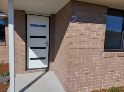 2 Russell Place, Downlands, Downlands - Thumbnail 2