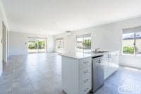 10 Anglesea Way, Madora Bay, Madora Bay - Thumbnail 4
