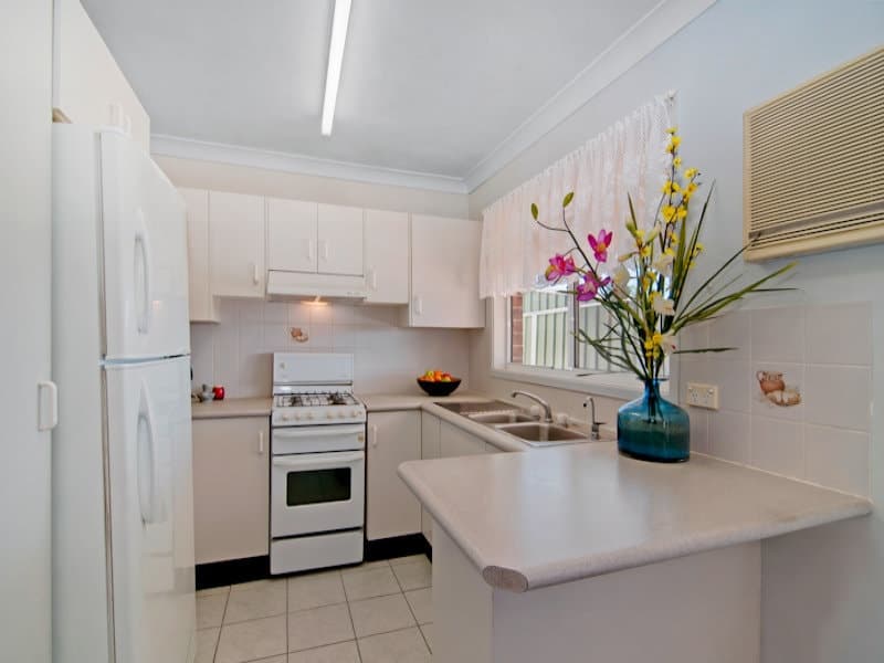 27 Hydrangea Place,, MACQUARIE FIELDS, NSW 2564, Macquarie Fields - Thumbnail 4