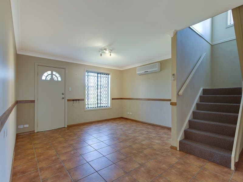 10-14 Eagleview Road, MINTO, NSW 2566, Minto - Thumbnail 3
