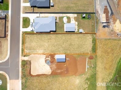 93 Madeline Drive, Mooreville, Mooreville - Thumbnail 2