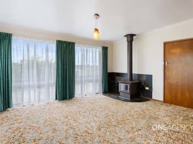 17 Upper Grant Street, SMITHTON, Smithton - Thumbnail 2