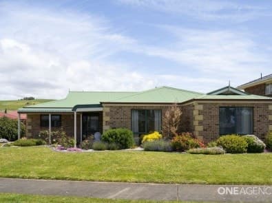3 Panorama Crescent, COOEE, Cooee - Image 1