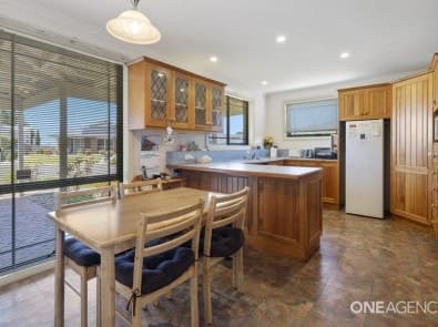 3 Panorama Crescent, COOEE, Cooee - Thumbnail 4