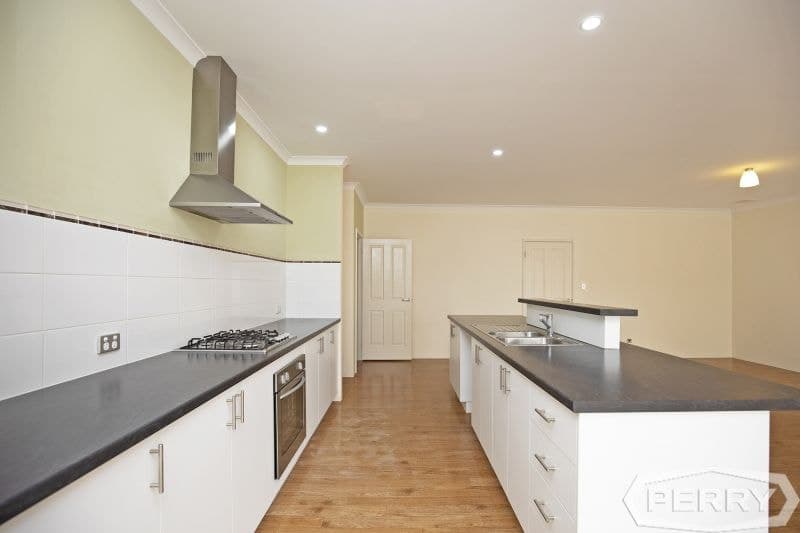 76 Iluka Road Dawesville WA, Dawesville - Thumbnail 4