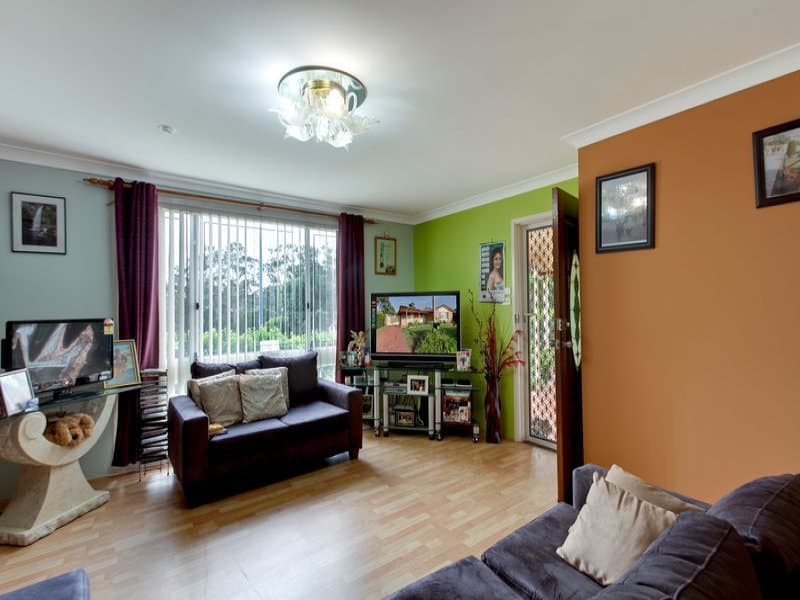8 Gentian Avenue, MACQUARIE FIELDS, NSW 2564, Macquarie Fields - Thumbnail 2